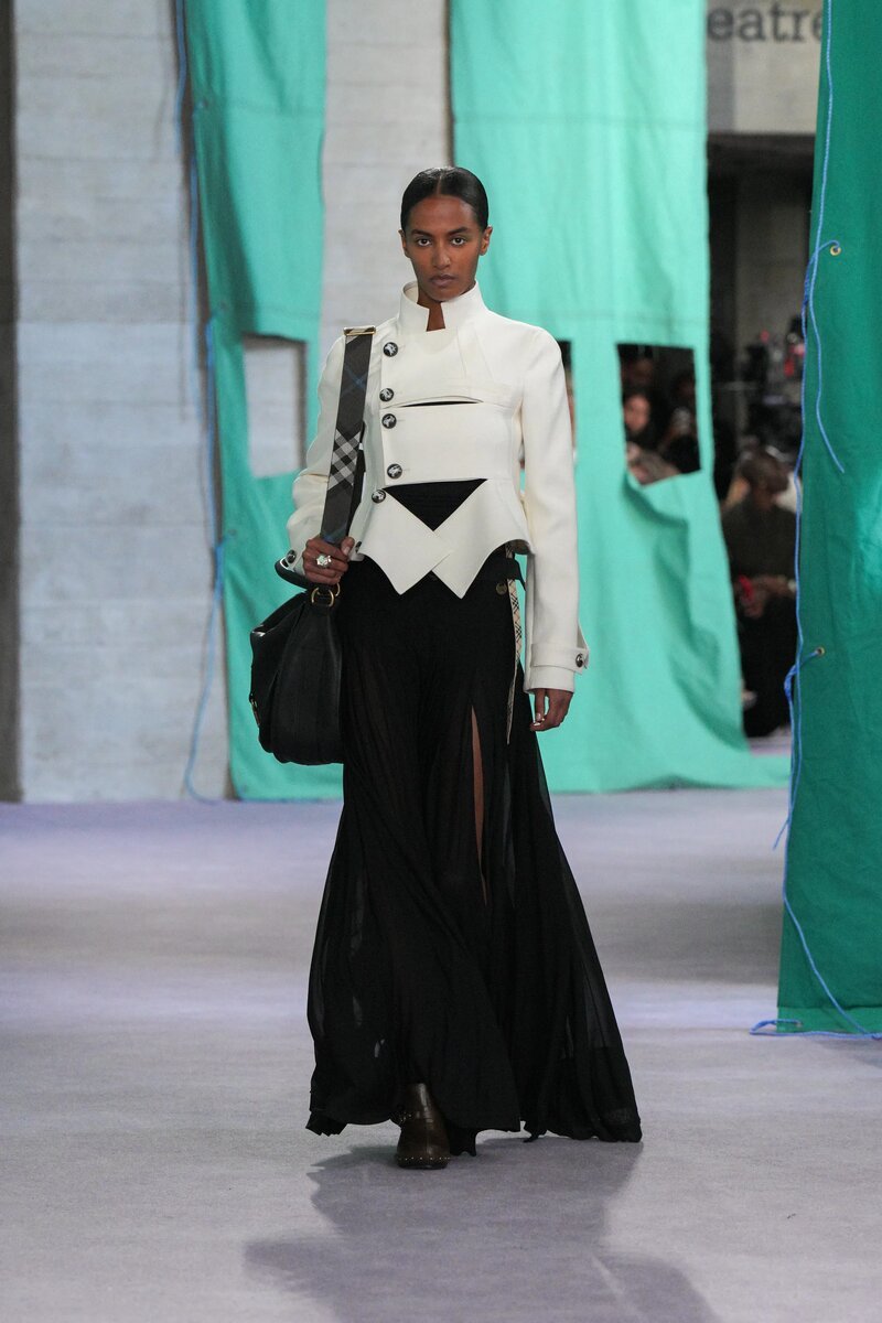 Burberry Spring 2025