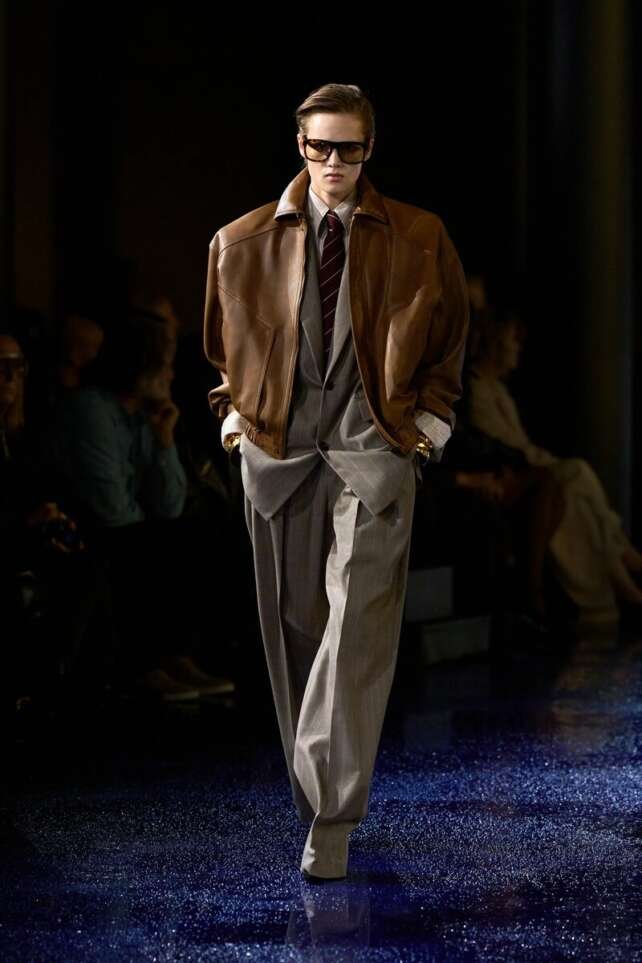 Chanel Fall Winter 2025/2026 Collection: Pearl Bags, Chapoklyak Hats and Pansy Tweed