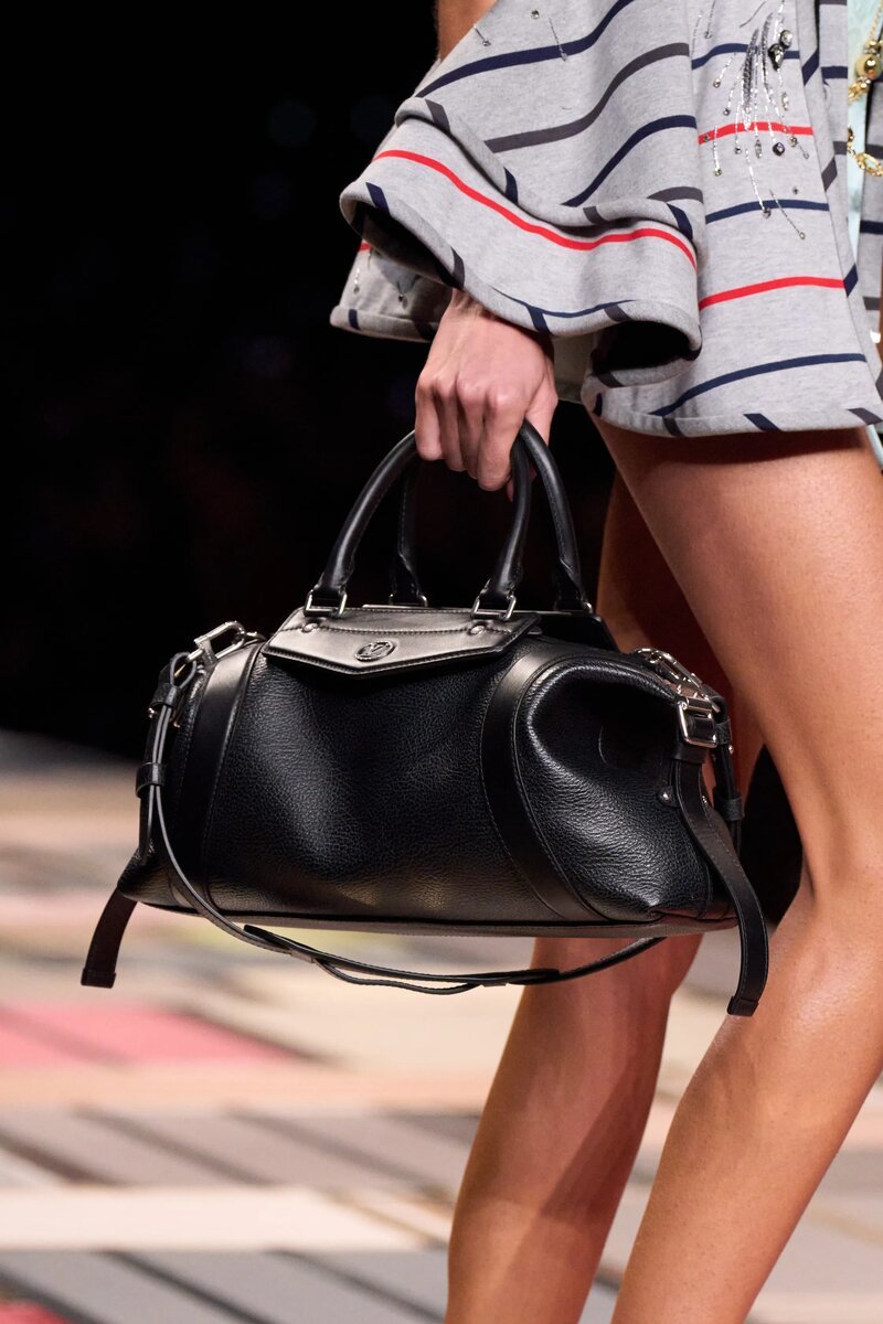 Louis Vuitton Spring 2025