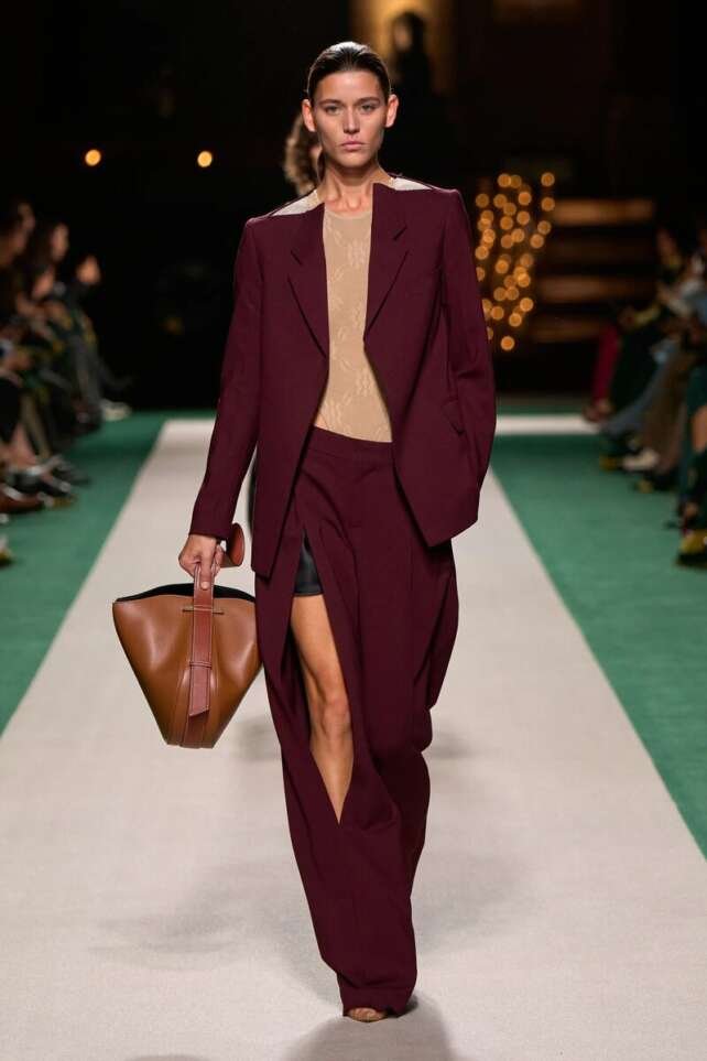 Yohji Yamamoto Spring 2025 Collection – Faith in the Power of Beauty