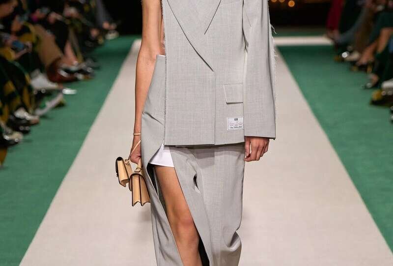 Alberta Ferretti Spring 2025 Collection: Discreet Charm of Boho Chic