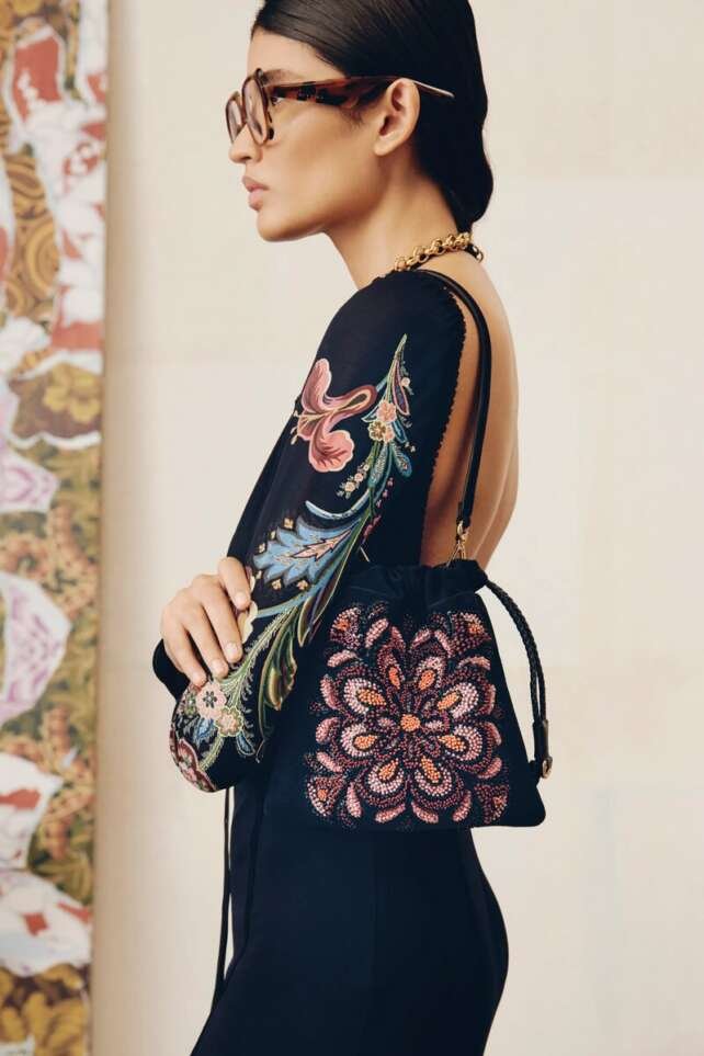 Without further ado – 5 fashion trends that are easy to follow
