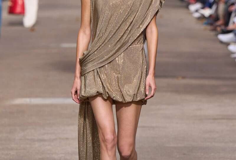Gabriela Hearst Spring 2025 Collection: Timeless Clothing with Classic Design and Attention to Detail