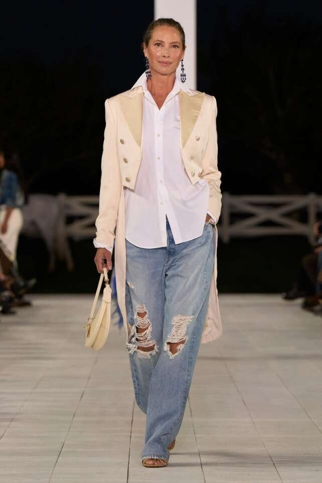 Del Core Resort 2025 Collection – Crystals on Coats, Unstitched Sleeves and Ruffle Collars