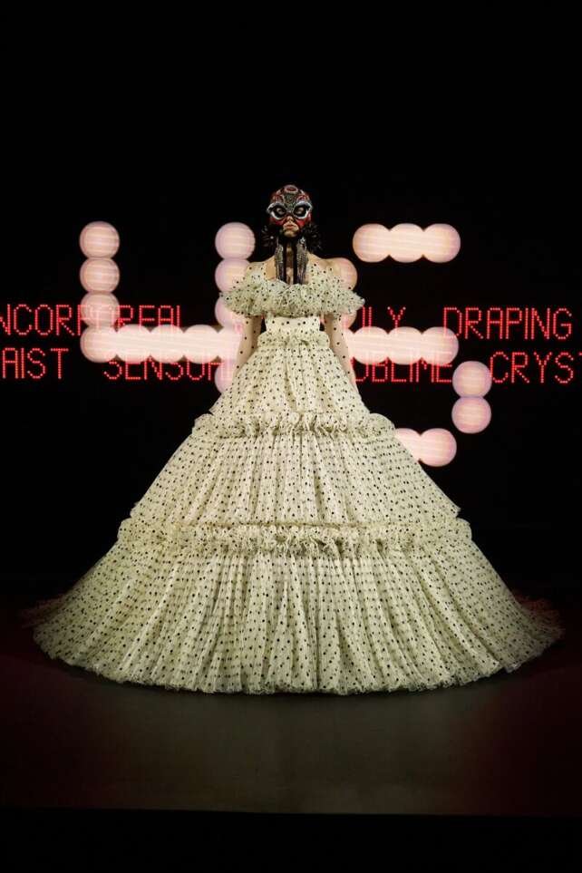 Fendi Fall-Winter 2025/2026 Collection – 100 Years of the House’s History on the Catwalk