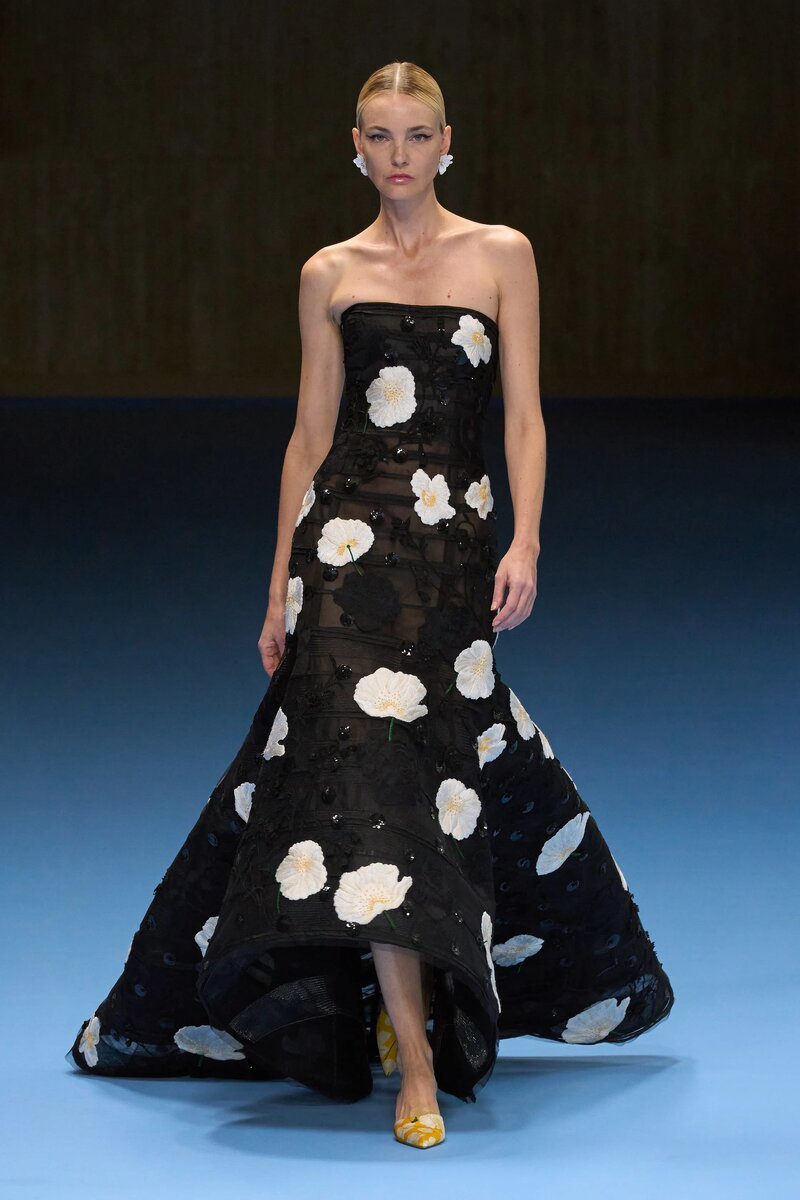 Carolina Herrera Spring 2025