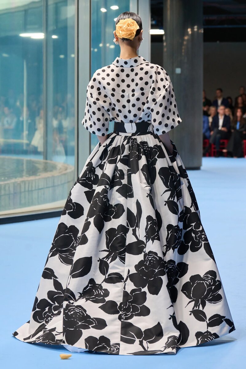 Carolina Herrera Spring 2025